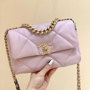 <AUTHENTIC>CHANEL bag